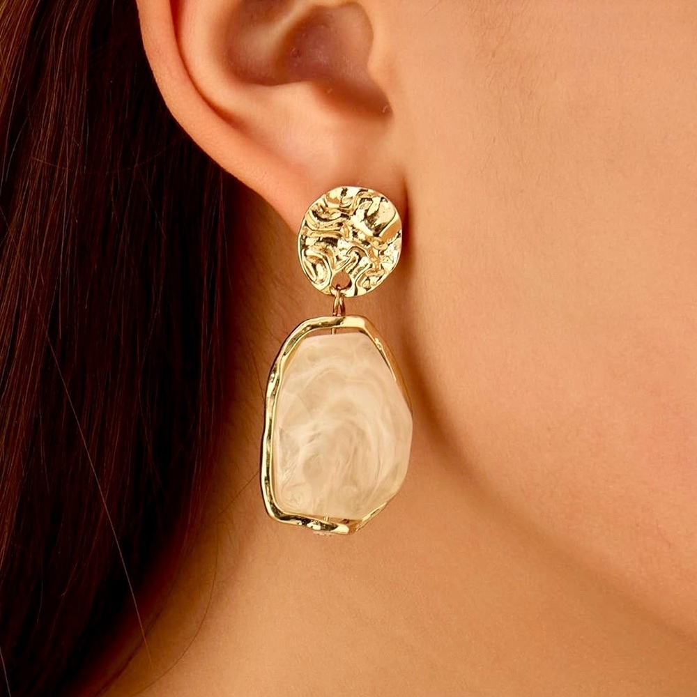 NEW Elegant Gold & Gemstone Post Dangle Earrings